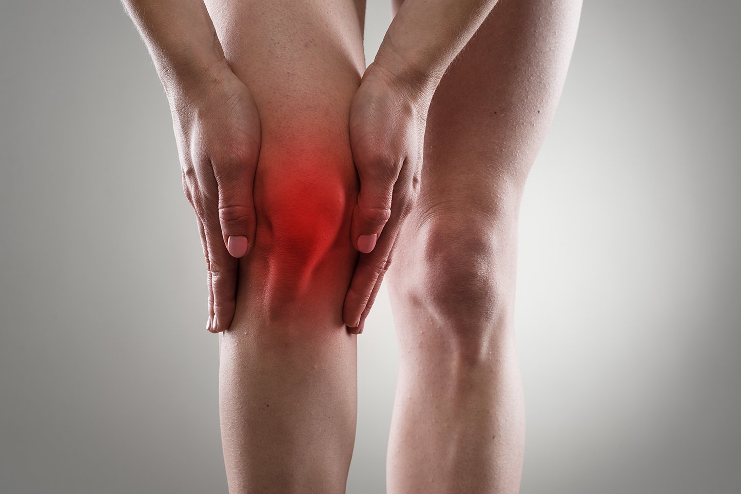 Os sinais e sintomas de derrame no joelho podem variar.