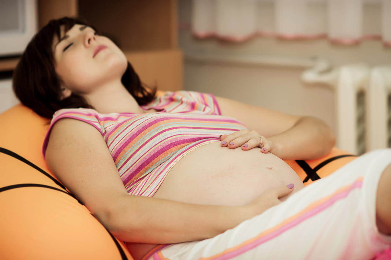 A principal causa de dor pélvica na gravidez é o aumento do útero.